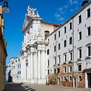 Hostel Amdg, Venice