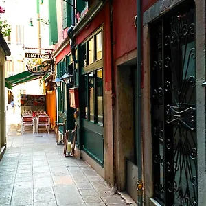 Hotel San Salvador Basic & Local 2 Stars, Venedig